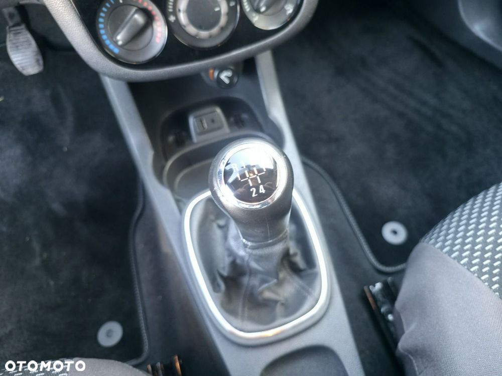 Opel Corsa - 18