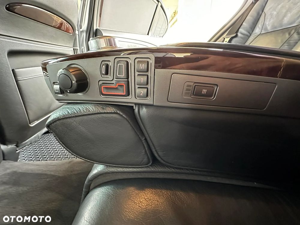 BMW Seria 7 760i L - 24