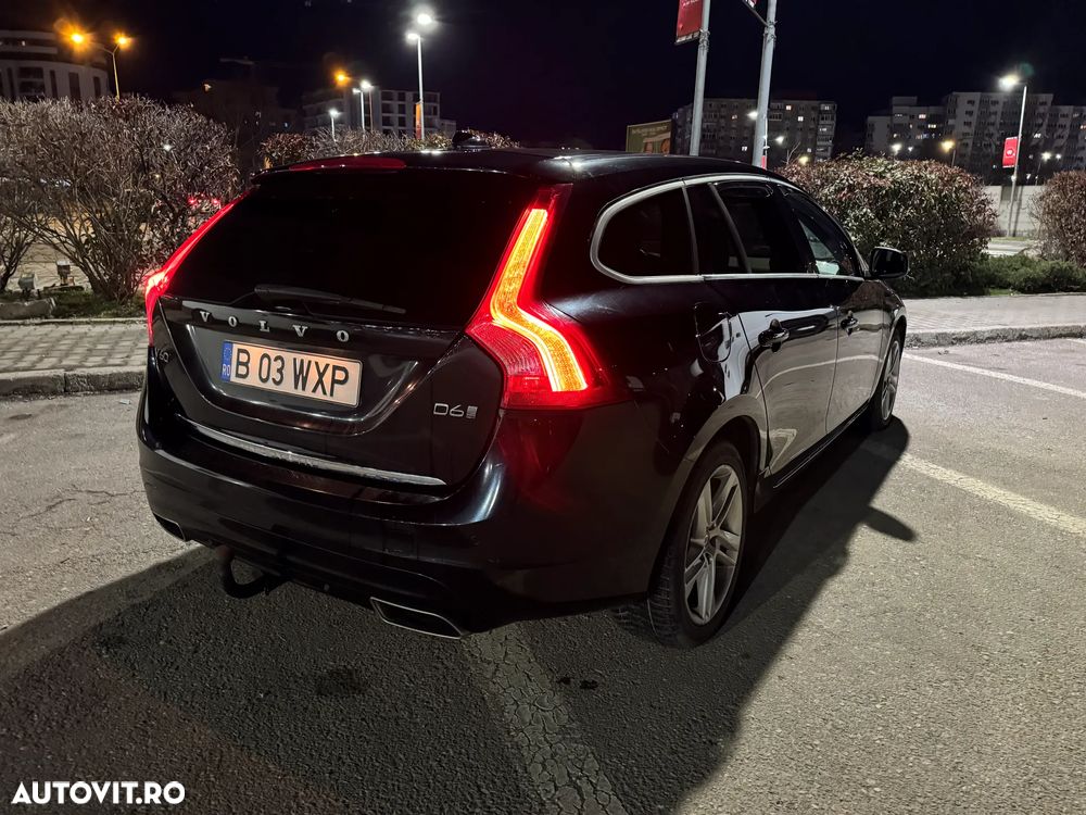 Volvo V60 D6 Twin Engine Geartronic Momentum - 8
