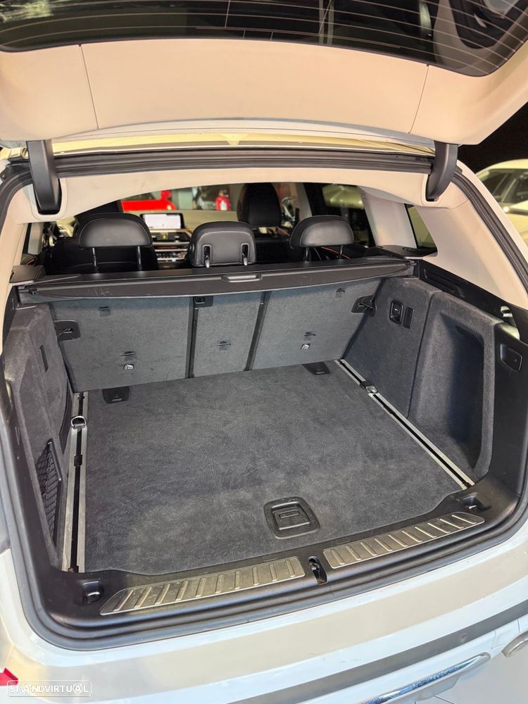 BMW X3 20 d xDrive Line Luxury - 54