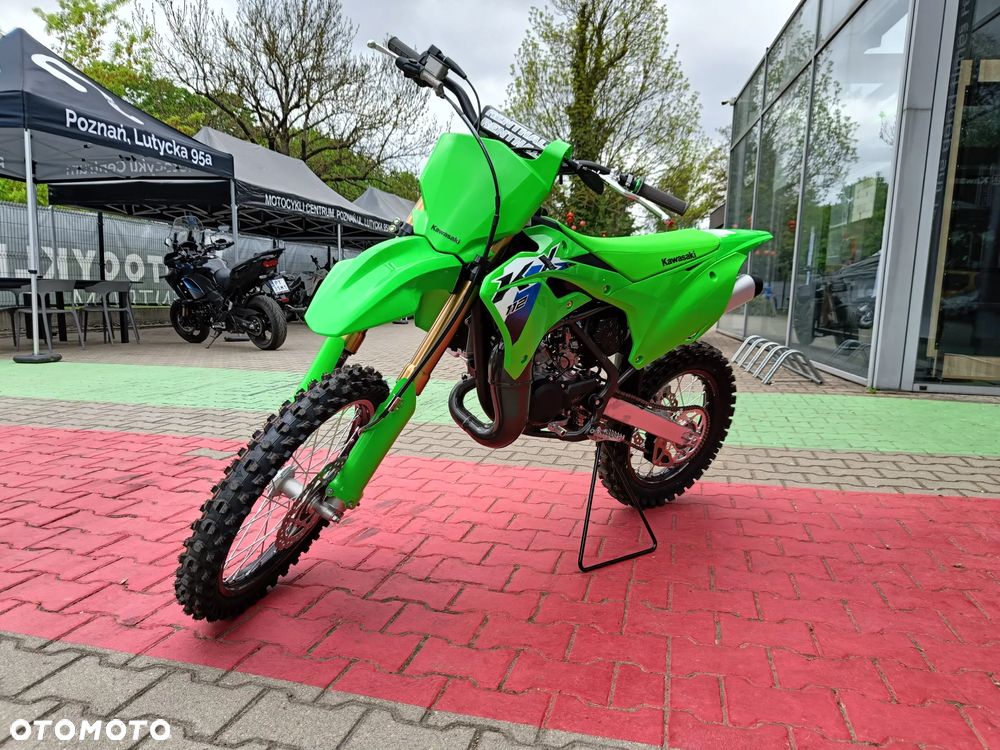 Kawasaki KX - 8