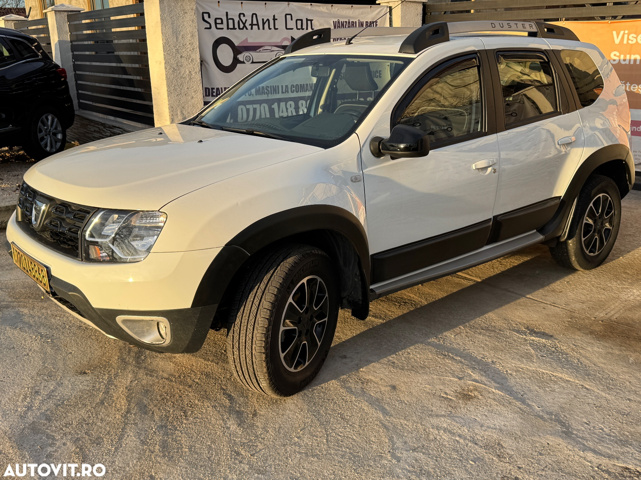 Dacia Duster dCi 110 FAP 4x4 Blackshadow - 2