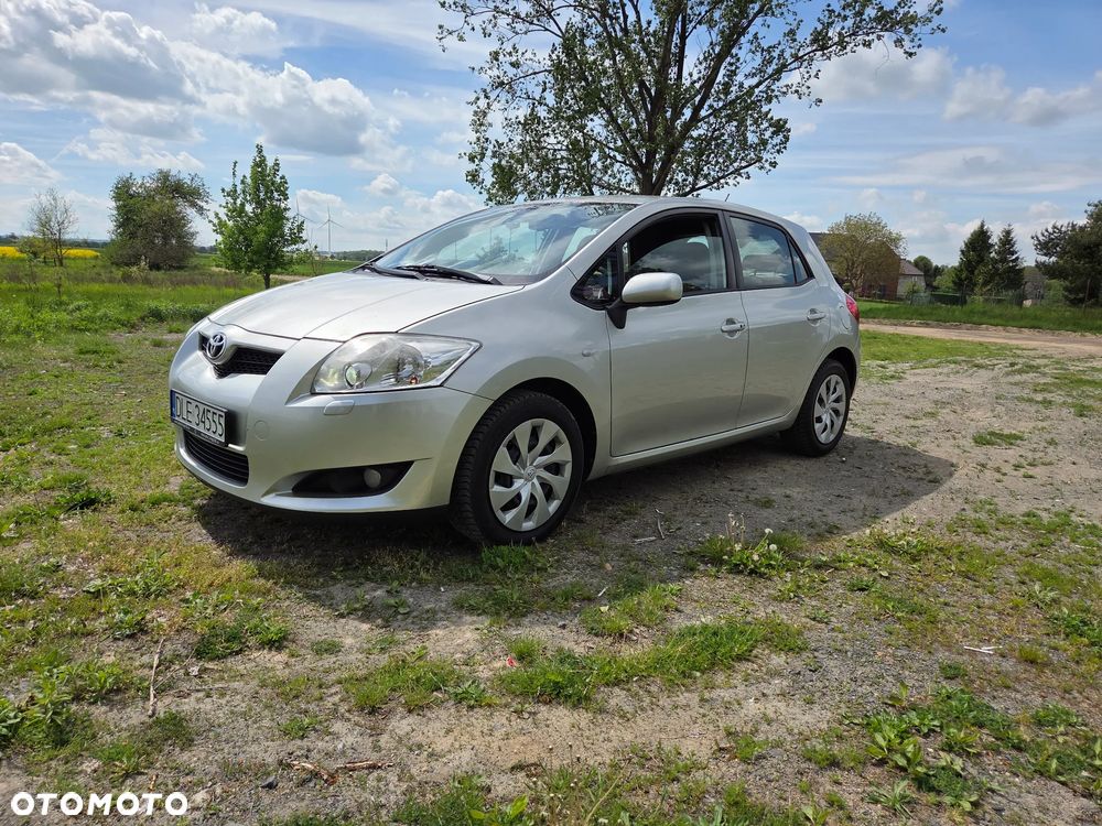 Toyota Auris 1.6 VVT-i Prestige - 1