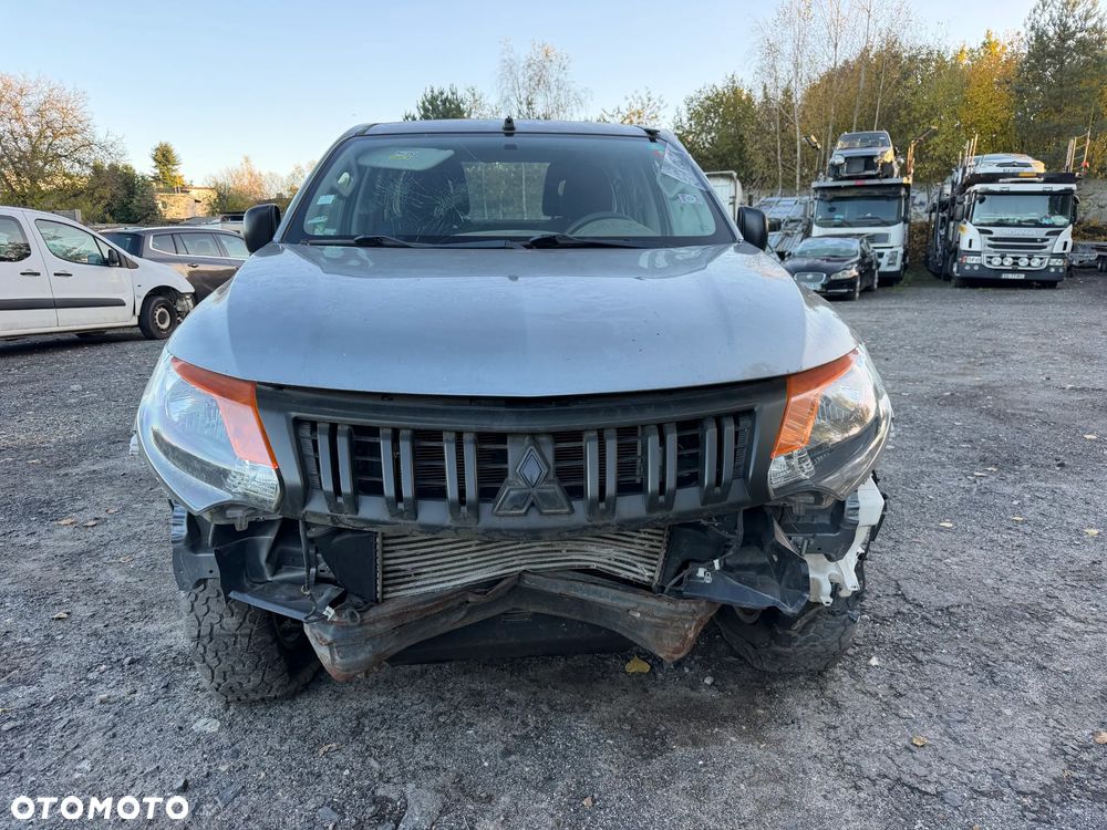 Mitsubishi L200 - 1