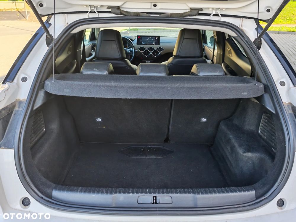 DS Automobiles DS 3 Crossback 1.2 PureTech Grand Chic - 28