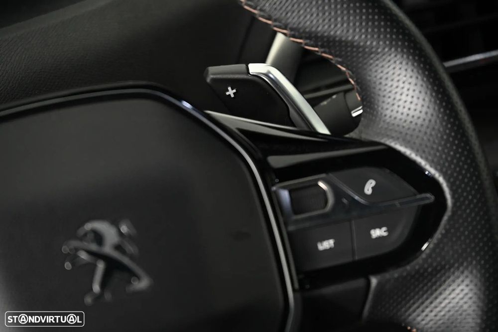 Peugeot 3008 1.6 Hybrid GT Pack e-EAT8 - 24