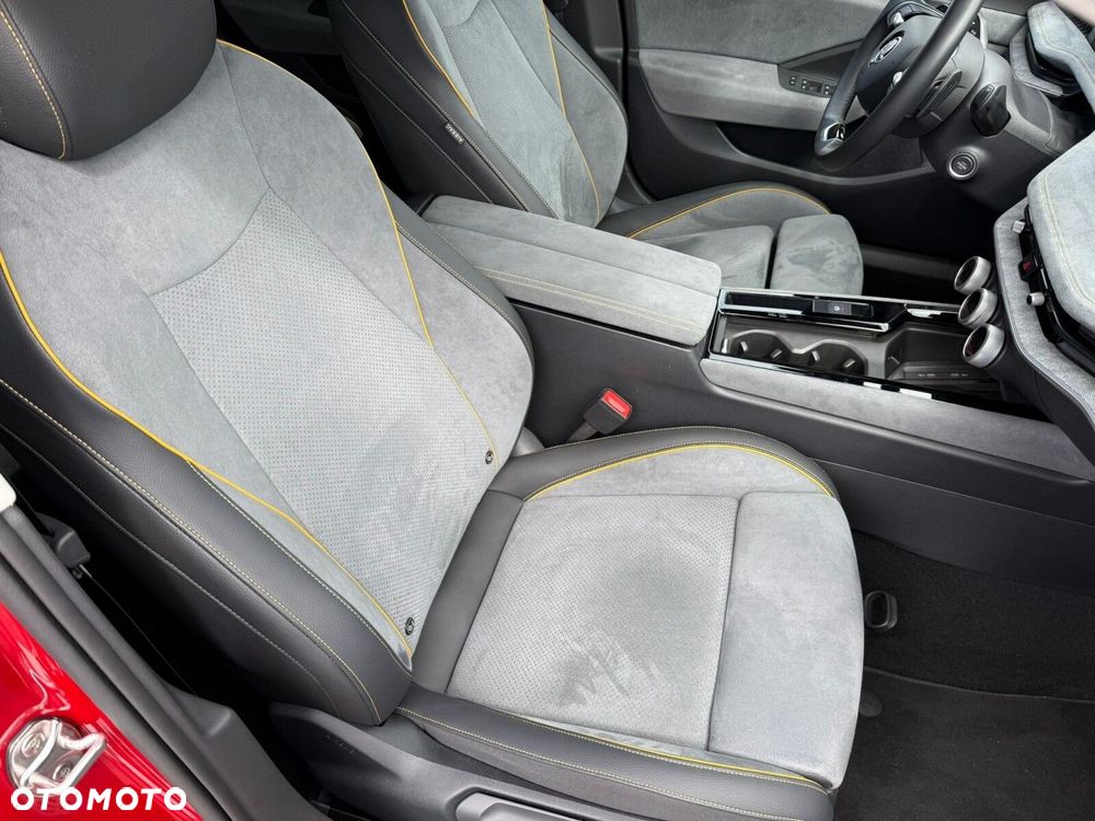 Skoda Superb 2.0 TDI SCR 4x4 Selection DSG - 26