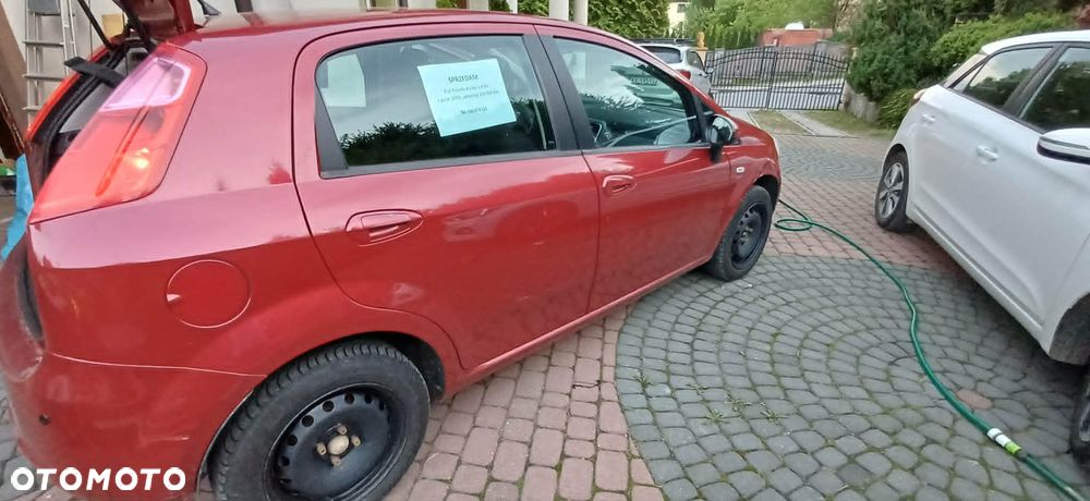 Fiat Grande Punto Actual 1.4 8V Estiva Blue&Me - 5