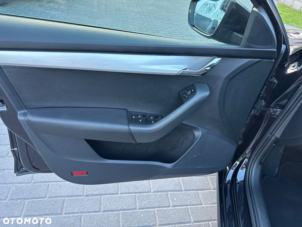 Skoda Octavia 2.0 TDI DSG Drive - 28