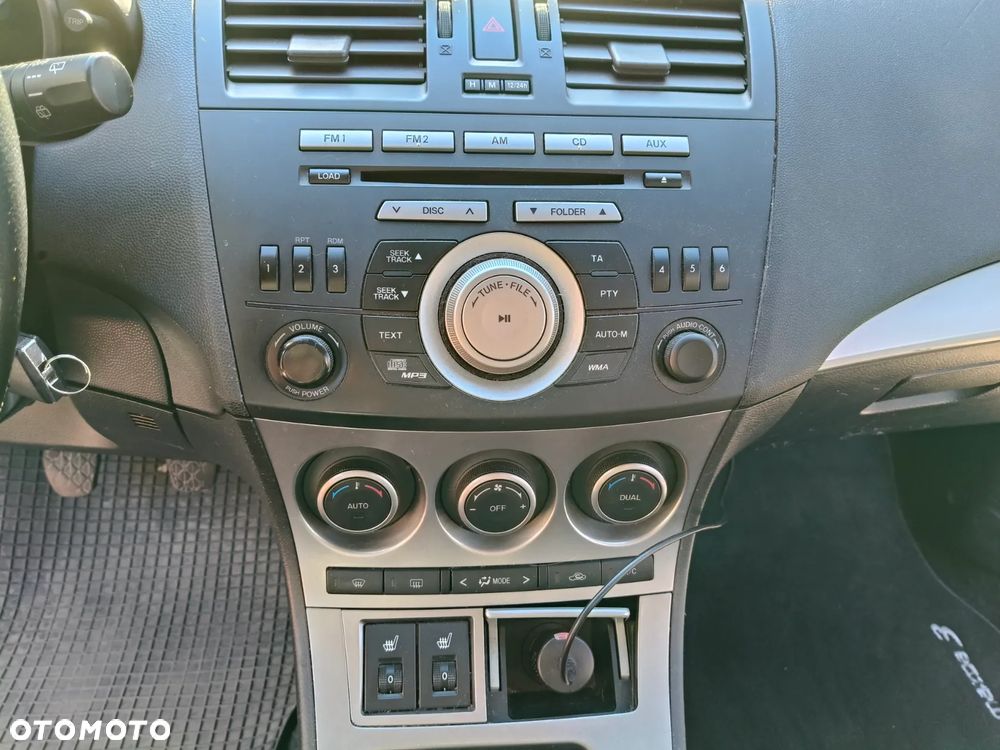 Mazda 3 1.6 Sport Comfort - 19