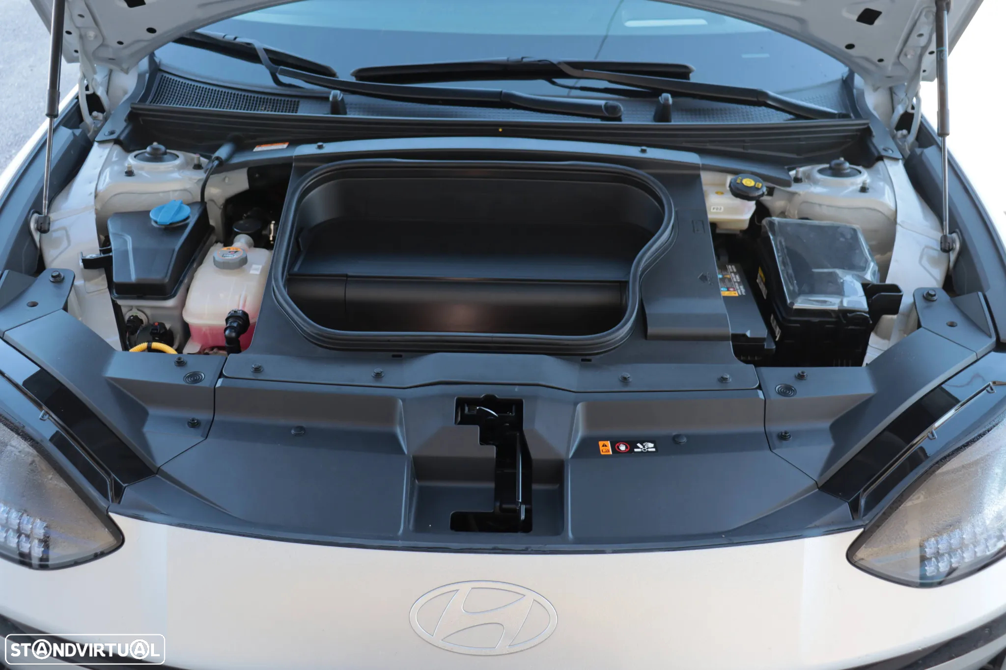 Hyundai Ioniq 6 77,4 kWh 4WD First Edition - 43