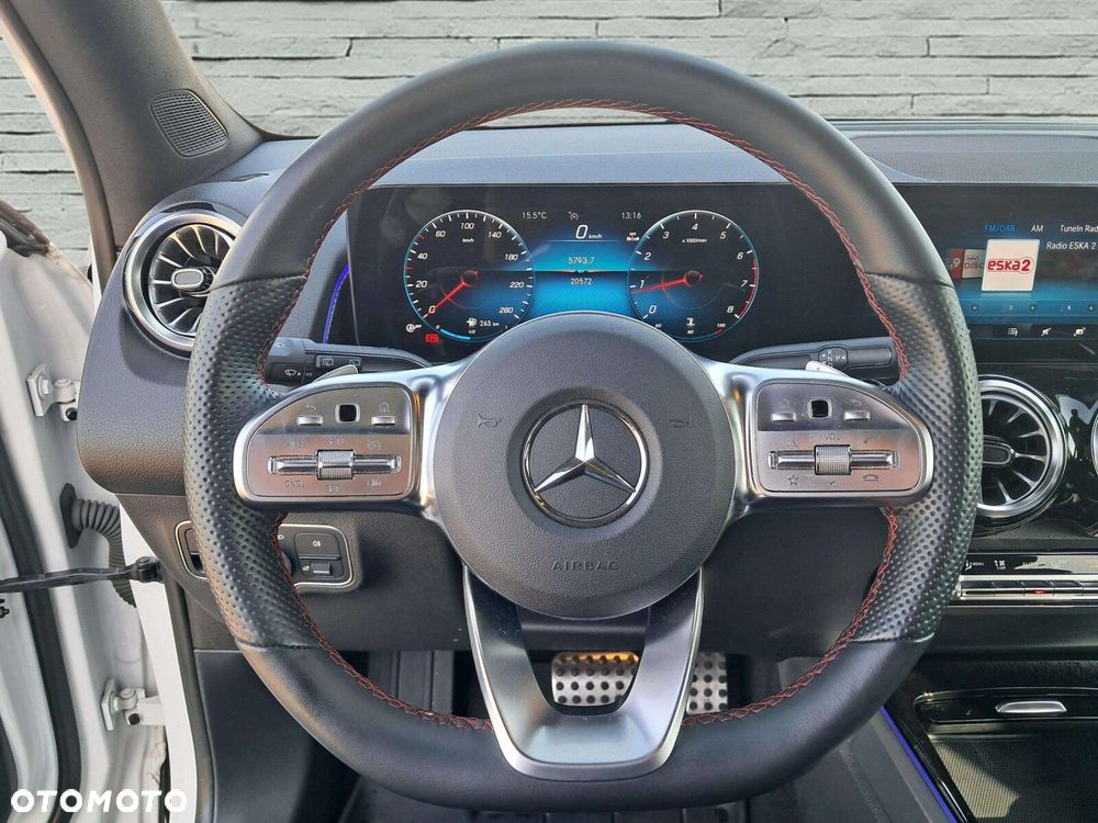 Mercedes-Benz GLB 200 AMG Line 7G-DCT - 11