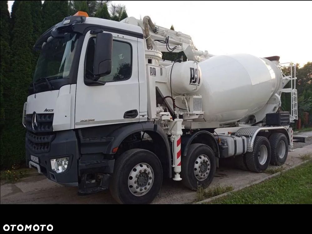 Mercedes-Benz AROCS 8x4 - 4