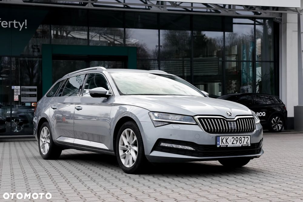 Skoda Superb 2.0 TDI SCR 4x4 Ambition DSG - 2