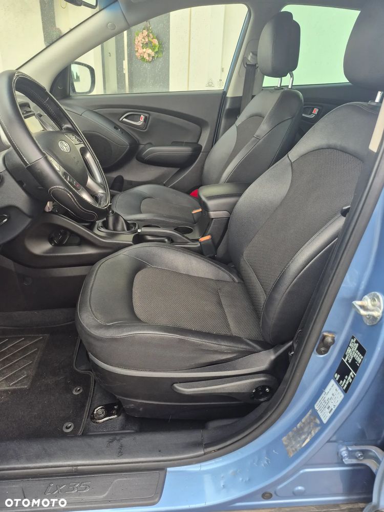Hyundai ix35 1.7 CRDi 2WD Fifa World Cup Edition - 9