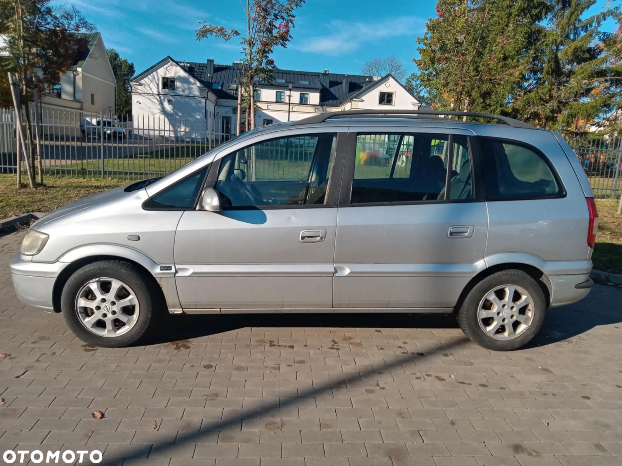 Opel Zafira 2.0 DTI Elegance - 1