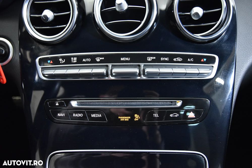 Mercedes-Benz C 400 4MATIC 9G-TRONIC AMG Line - 18