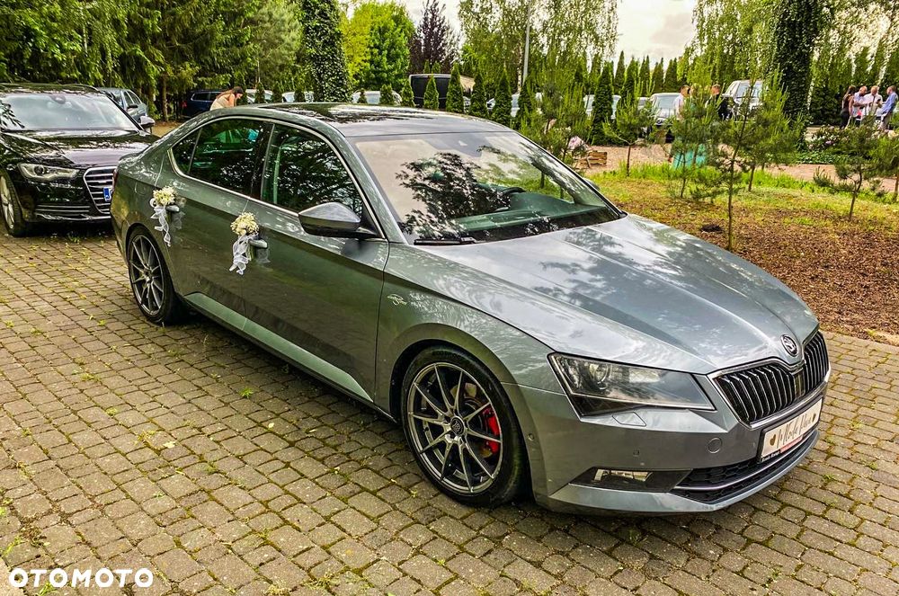 Skoda Superb 2.0 TDI 4x4 L&K DSG - 1