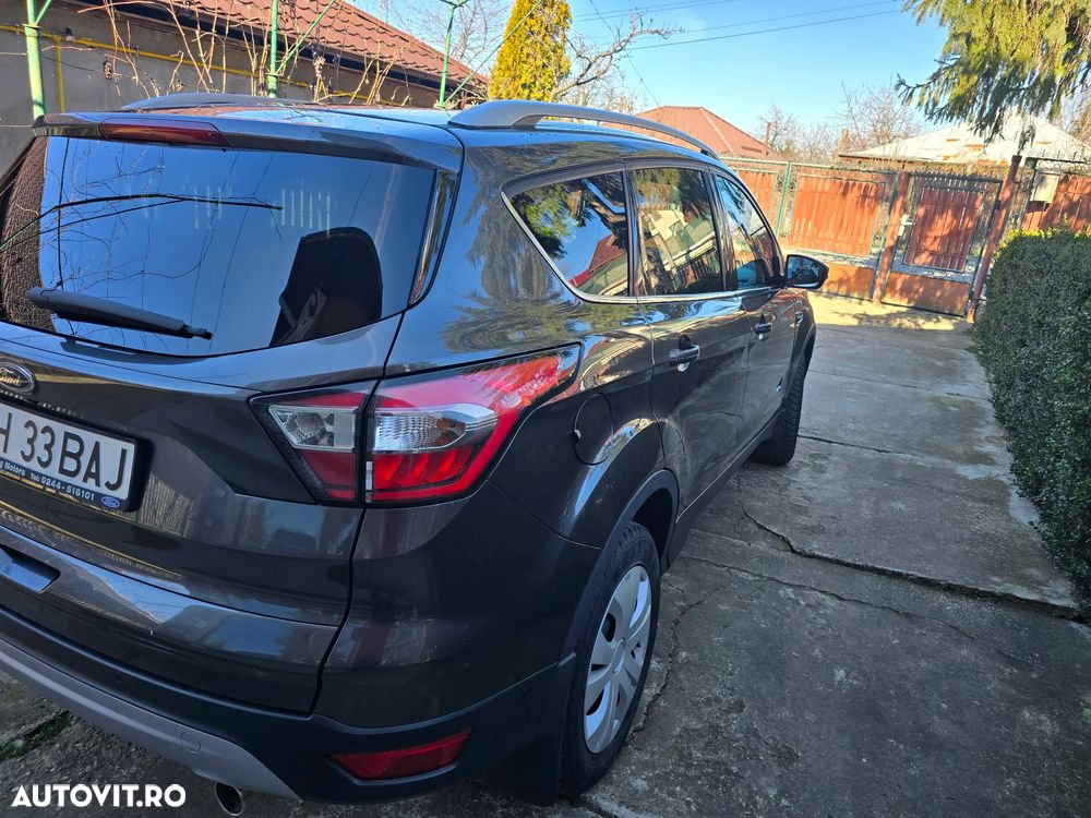 Ford Kuga 2.0 TDCi 4WD Powershift Titanium - 3