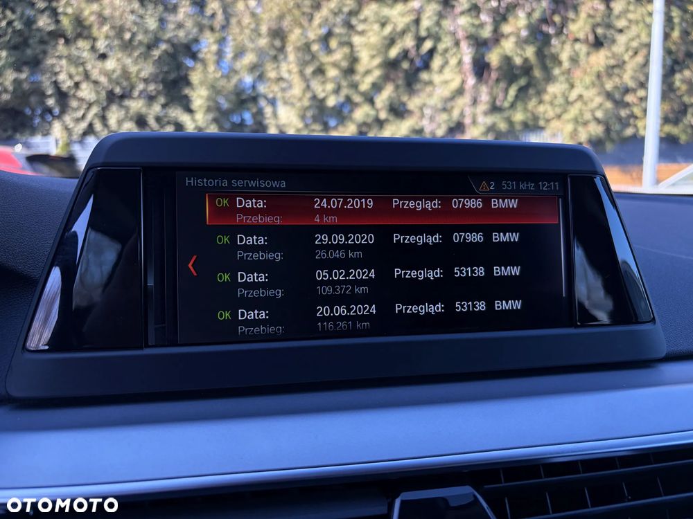 BMW Seria 5 520d - 29