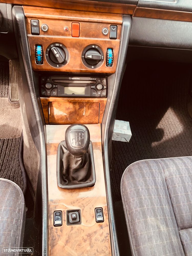 Mercedes-Benz E 250 - 6