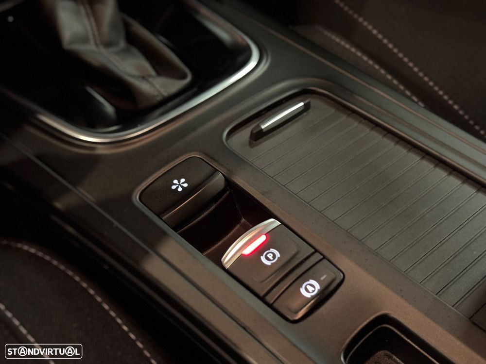 Renault Mégane Sport Tourer 1.6 E-Tech Plug-In Intens - 36