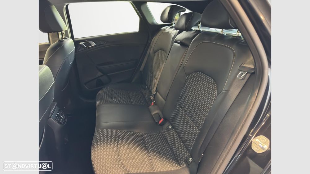 Kia Ceed SW - 11