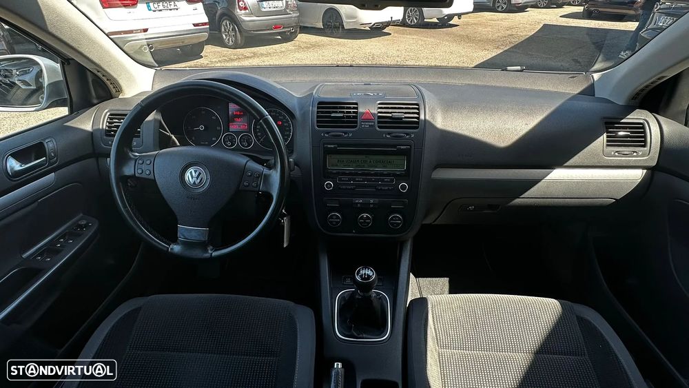 VW Golf 1.9 TDi BlueM. Confortline - 5