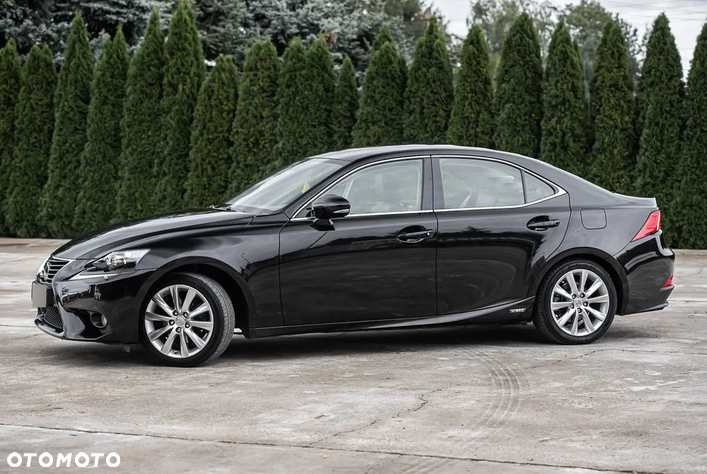 Lexus IS 300h Executive Line - 7