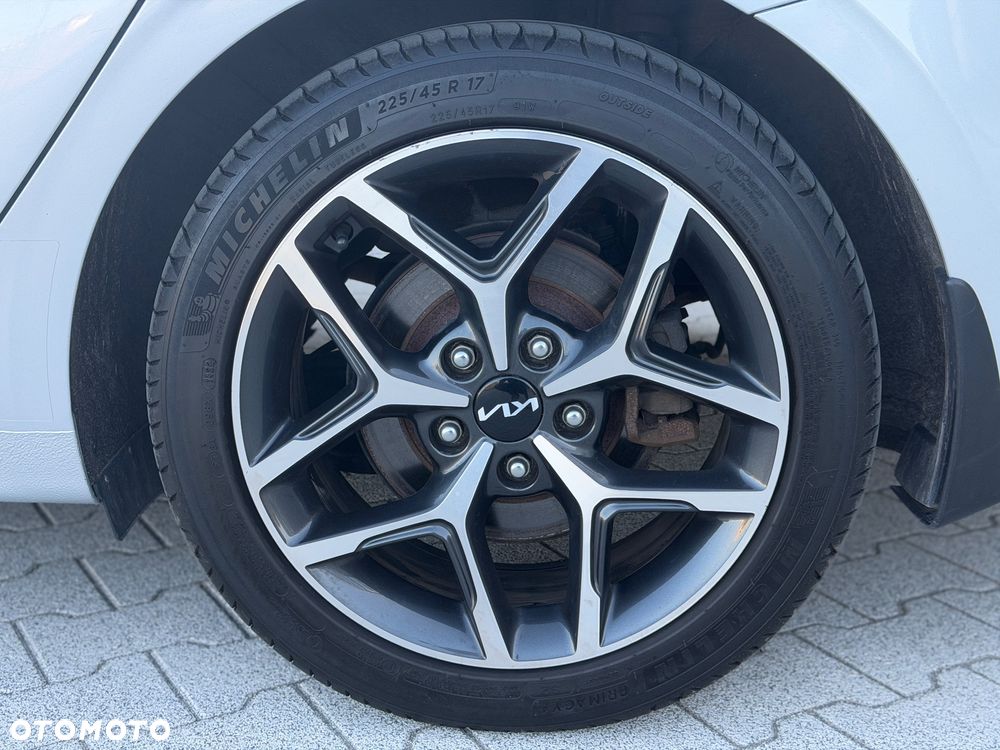 Kia Ceed 1.5 T-GDI L Business Line Plus DCT - 35