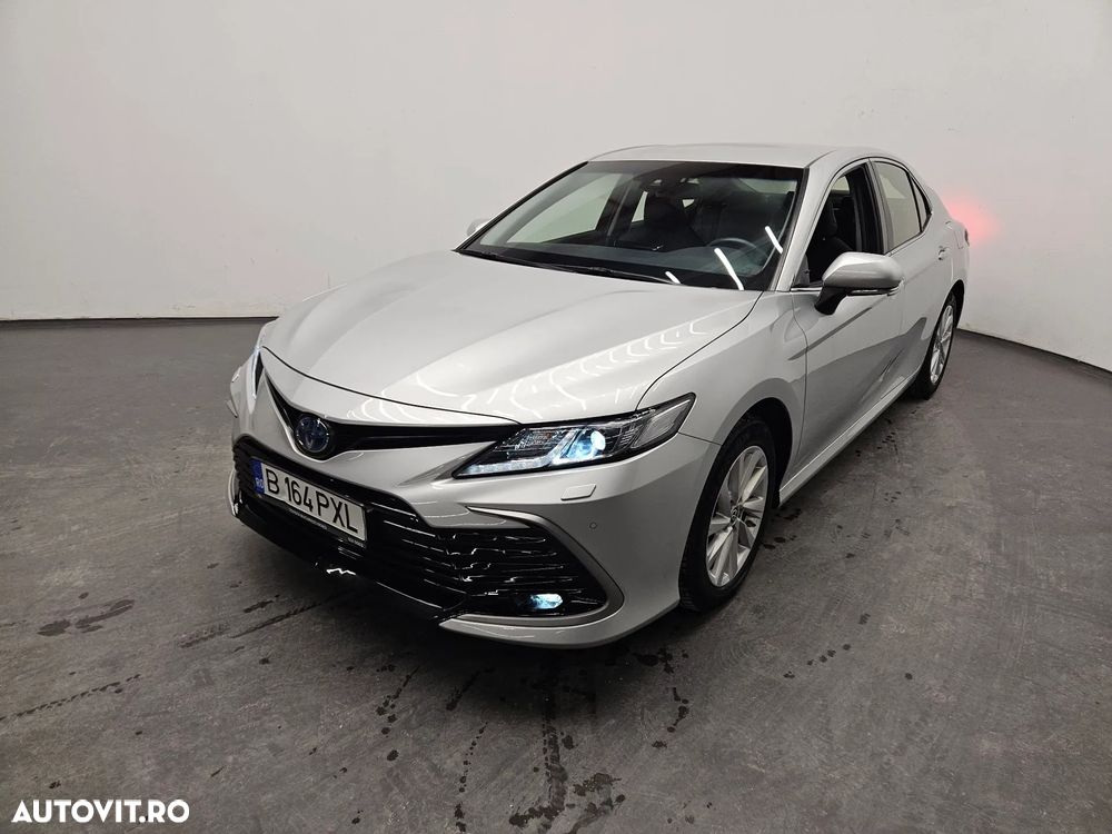 Toyota Camry 2.5 Hybrid Business - 1