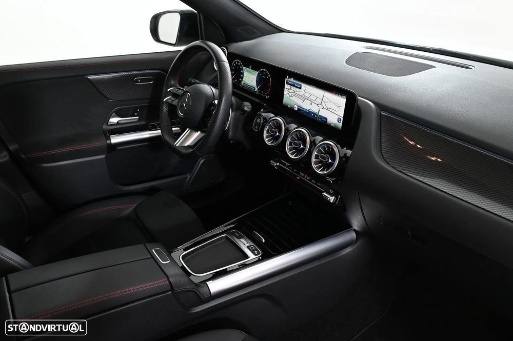 Mercedes-Benz GLA 200 d AMG Line - 24