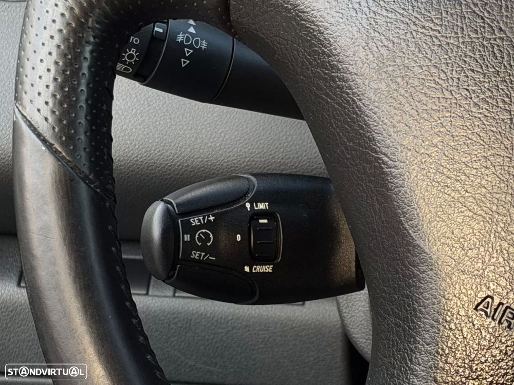 Peugeot 5008 — fotografia 11