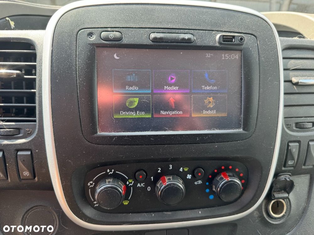 Nissan NV300 - 9