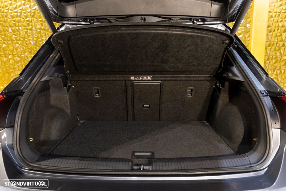 VW T-Roc 2.0 TSI OPF 4MOTION DSG - 53