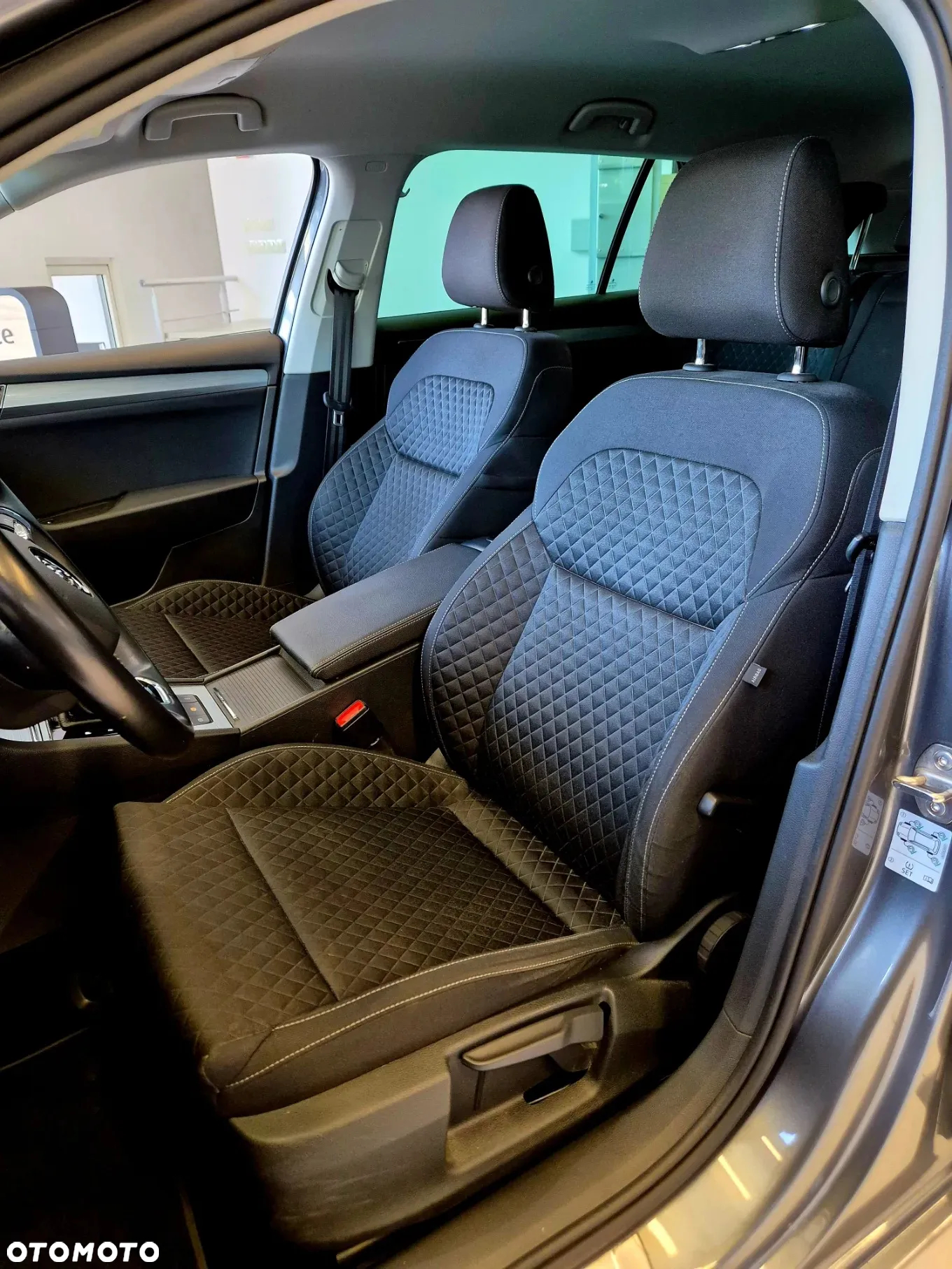 Skoda Superb 1.5 TSI Ambition DSG - 11