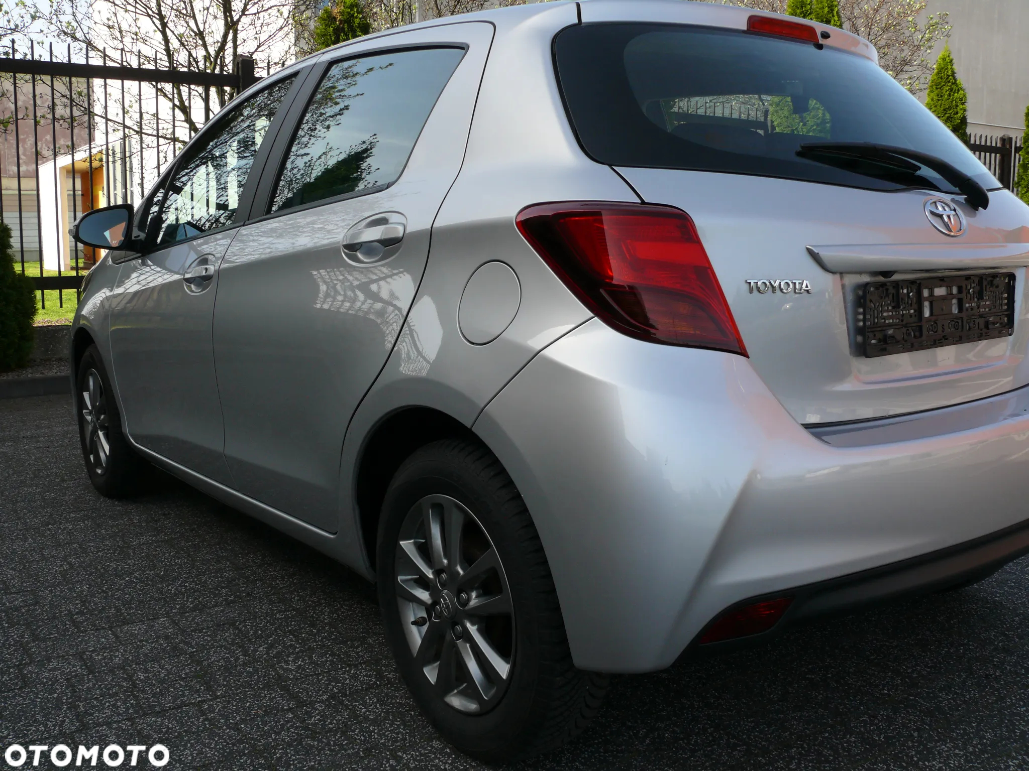 Toyota Yaris 1.33 Premium - 8