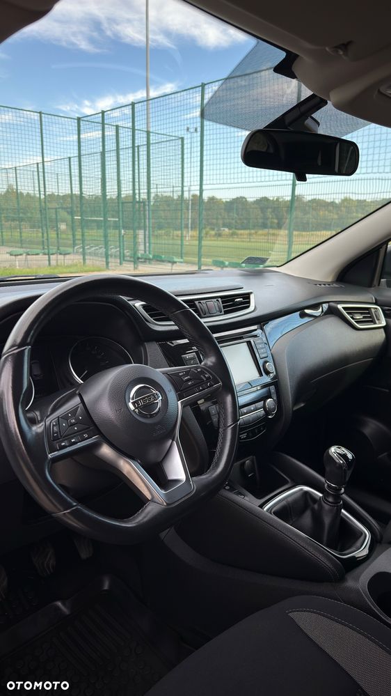 Nissan Qashqai 1.5 dCi N-Connecta - 21