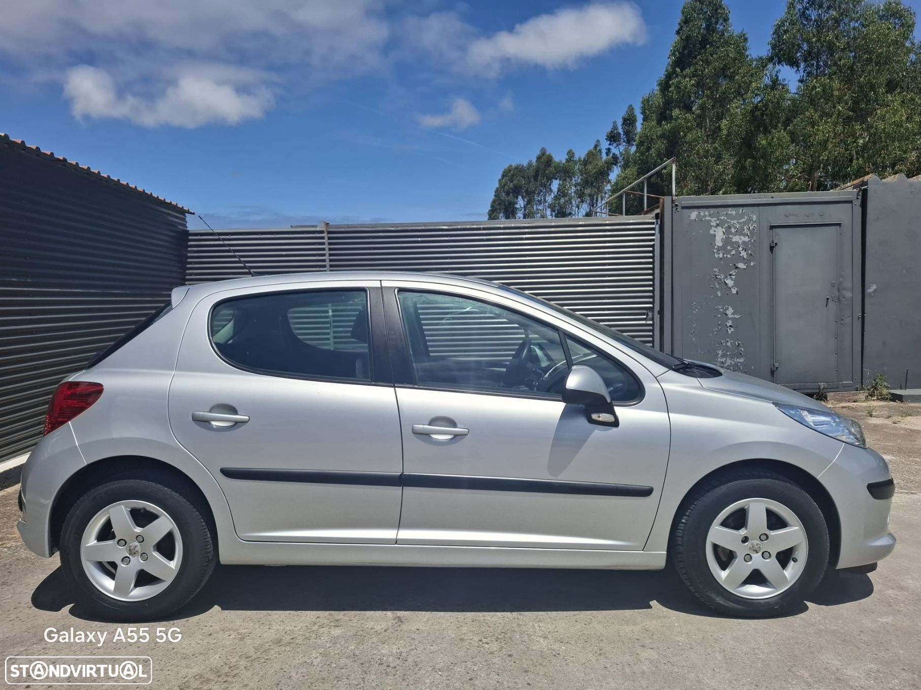 Peugeot 207 1.4 16V Premium - 4