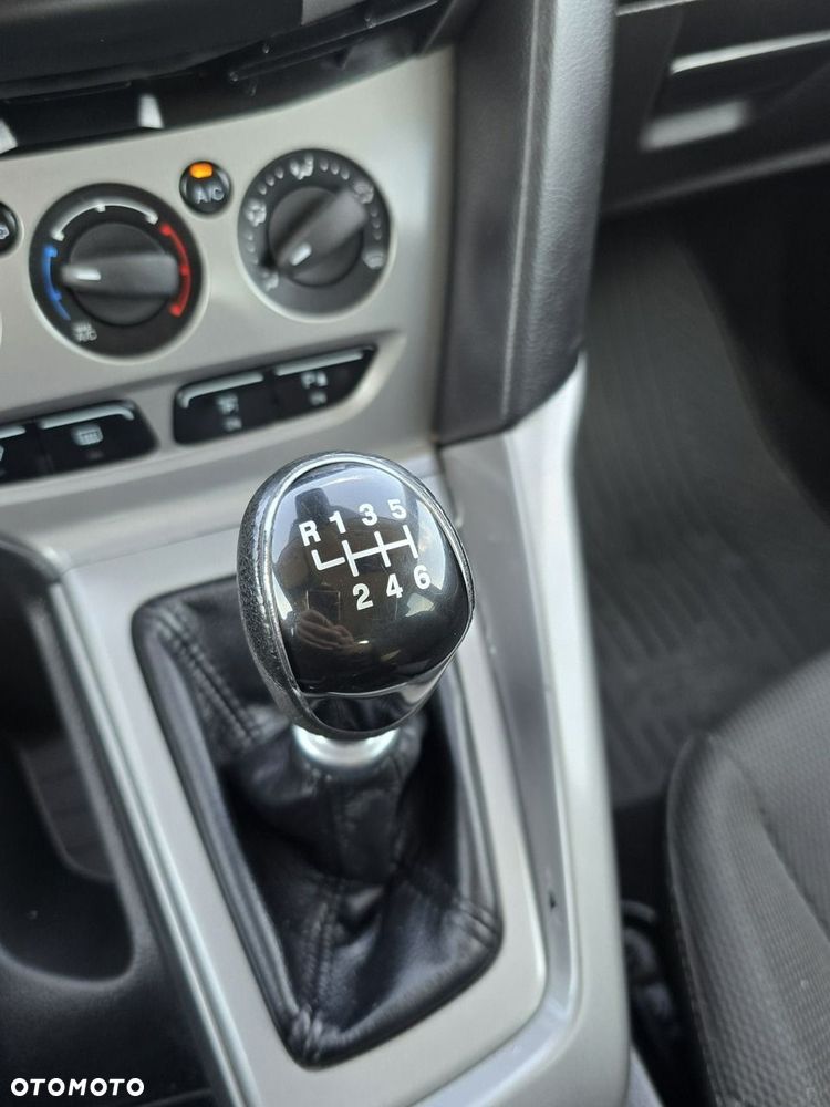 Ford Focus - 28