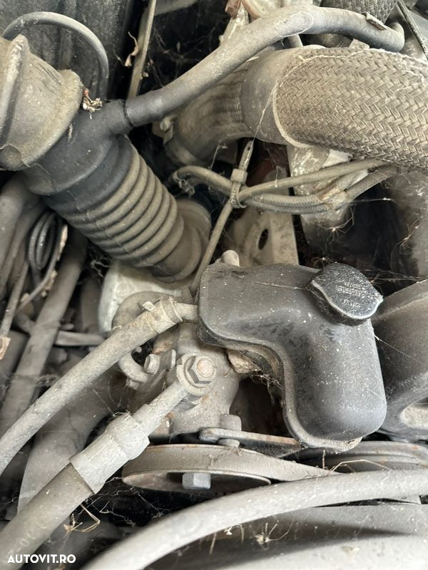 piese Hyundai Galoper 2.5 diesel argintie 5 Usi - 6