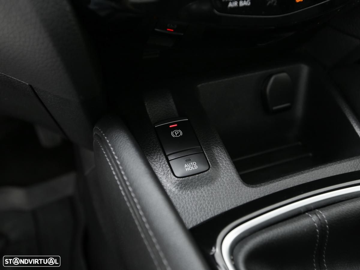 Nissan Qashqai 1.5 dCi N-Connecta - 24