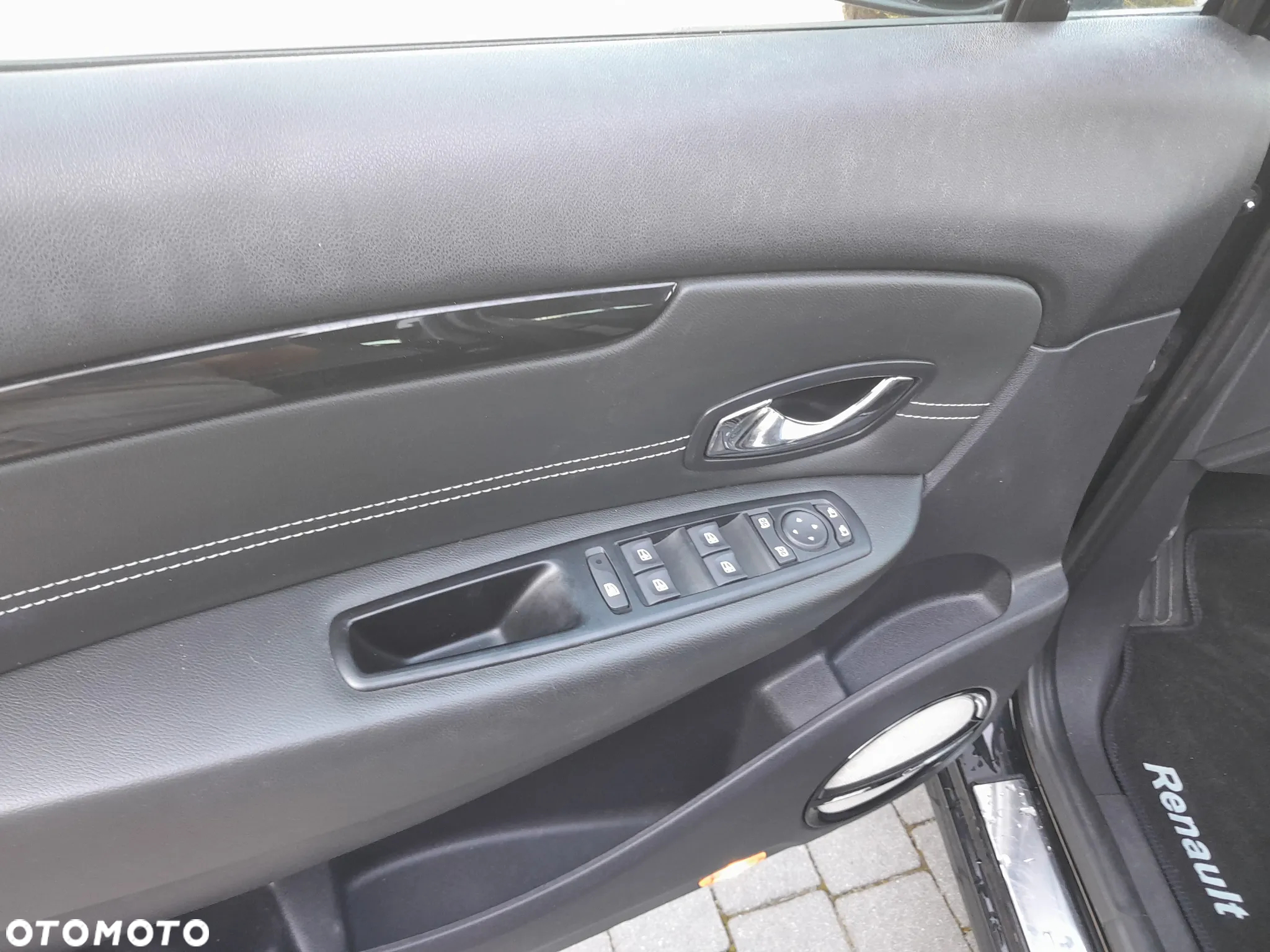 Renault Grand Scenic dCi 110 EDC Bose Edition - 13