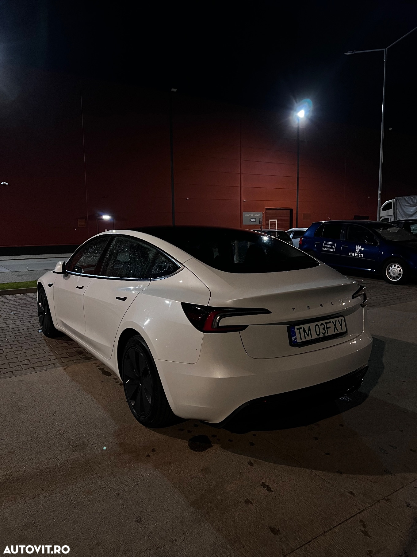 Tesla Model 3 - 6