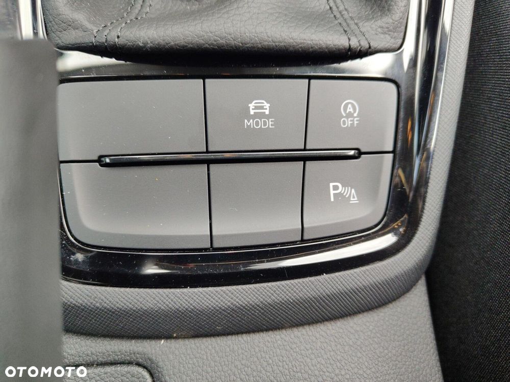Skoda Scala 1.0 TSI Selection DSG - 24