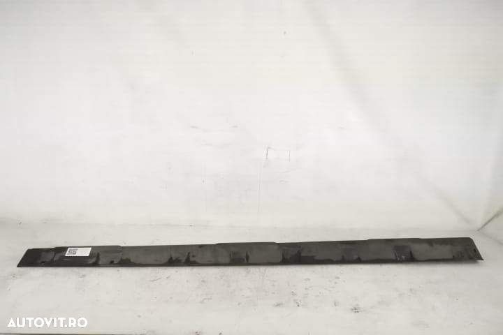 Ornament Prag Stanga Original In Stare Buna Jogger 2022 2023 Dacia