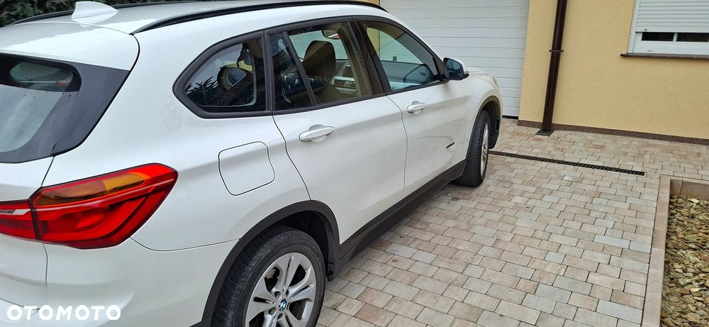 BMW X1 sDrive18i - 3