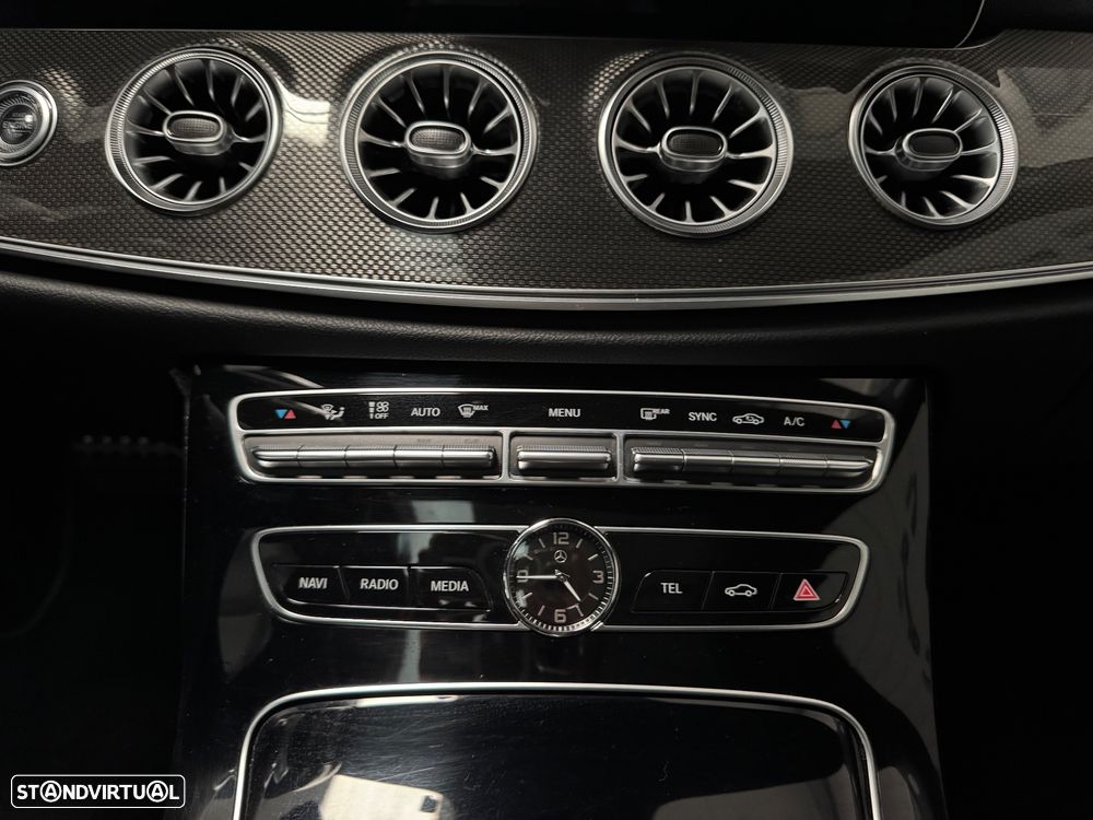 Mercedes-Benz E 220 d Coupe 9G-TRONIC AMG Line - 23