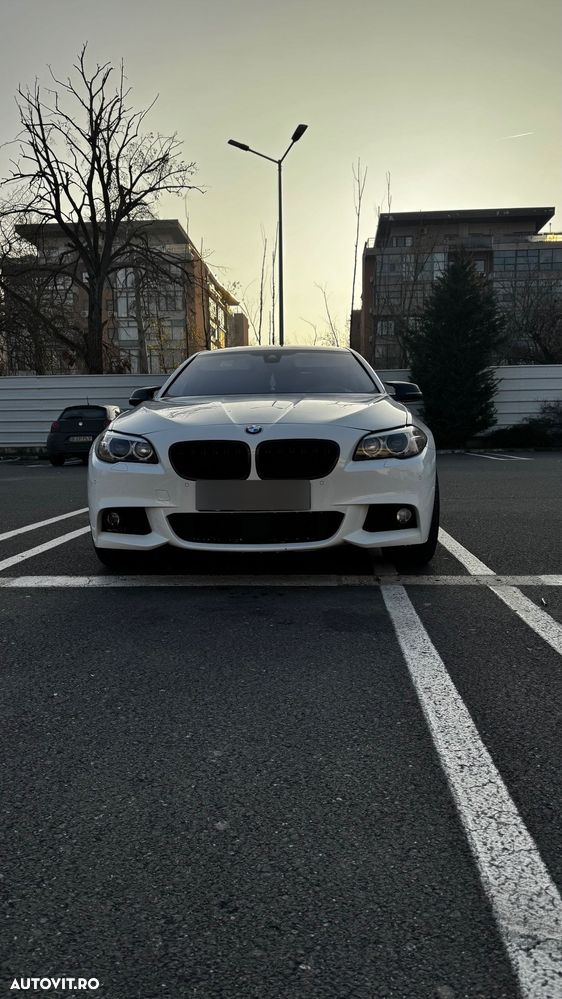 BMW Seria 5 530d xDrive AT - 3