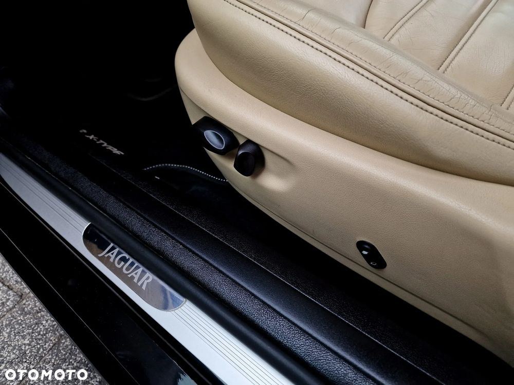Jaguar X-Type 2.2 D Executive - 33